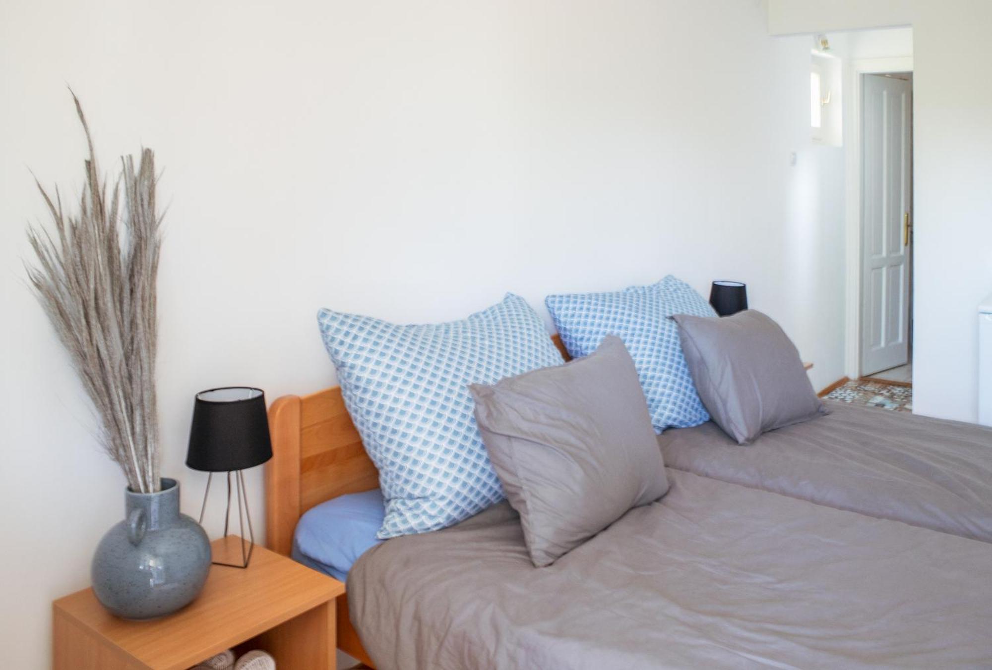 זמראדי Bella Villa Apartmanhaz מראה חיצוני תמונה